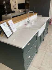 ?Masterclass Ex Display Kitchen Island In Hunters Green Painted Solid Ash