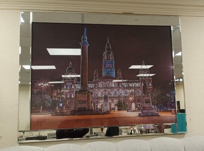 Ex Display Large Glass Wallart Gumtree Mirror picture Glasgow city chambers square Ex