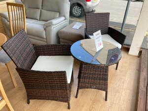 The Chelsea Garden Company Rattan Table & 2 Chairs — Ex-Display