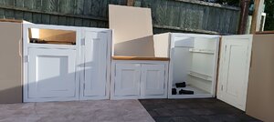 Kitchen Units in Two Colours, Ex-Display, New