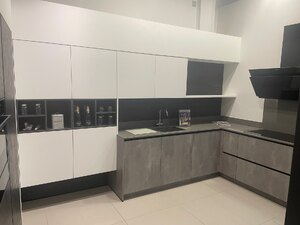 Ex-Display German Hacker Kitchen, Putty Concrete Pearl and Graphite Grey With Quartz