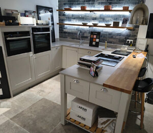 Shaker Kitchen by Prentice Furniture UK Ex-Display With Neff Appliances