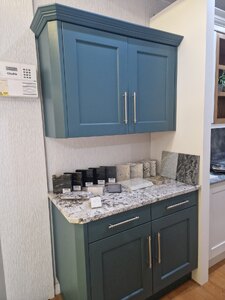 Ex-Display Kitchen Units - Base and Wall Unit - Shaker Style with Granite Worktop