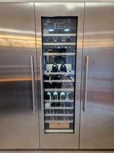 Siemens A Cool Ex-Display Wine Cooler CI24WP03