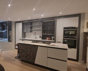Ex-Display High End German Kitchen with Island and Silestone Worktop
