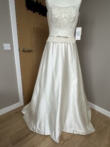 Ex-Display Alan Hannah Meredith Ivory Wedding Dress Size 14