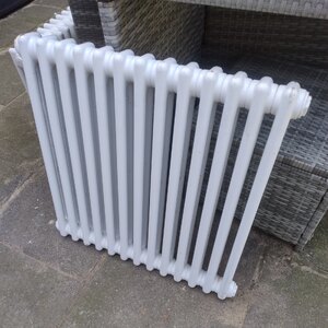 Acova 2 Column Designer Radiator 625 x 600mm White Ex-Display