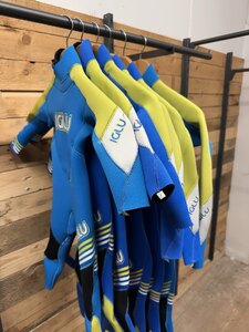 4/3 Kids Wetsuit Iglu Kids Winter Wetsuits Green - Ex-Display