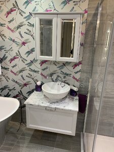 Heritage Caversham Vanity Unit & Wall Cabinet Back to Wall WC & Seat Ex-Display