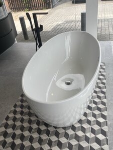 Waters Stream Bath Ex-Display Brand New