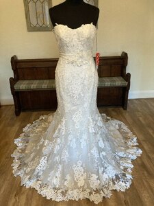 Maggie Sottero Wedding Dress, Ex-Display, Size 12