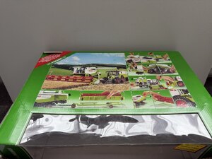 Siku 1:32 4253 Claas Lexion 600 Combine Harvester Diecast Model Ex-Display