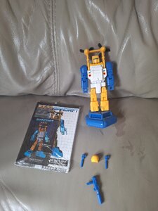 Fanstoys FT-27 Spindrift / Masterpiece Scaled Seaspray Ex-Display