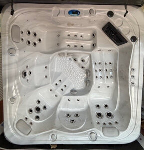Urban Spas Sorrento 5 Person Ex-Display Hot Tub