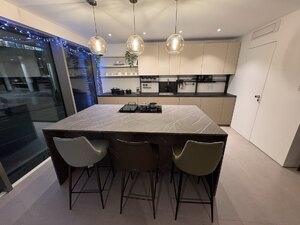 Italian Ex-Display Kitchen by NovaCucina