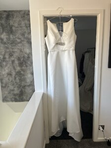 Jesus Peiro Wedding Dress Ex-Display Size 14 White Sleeveless Small Pulls Marks Brand New with Tags