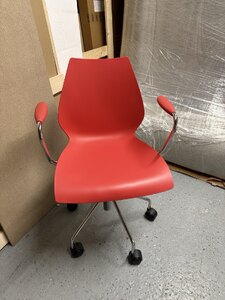 Kartell Maui Chair On Wheels In Red Ex-Display