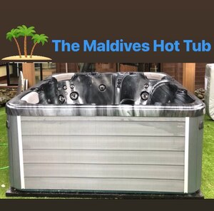Ex-Display Bluetooth Hot Tub Maldives 6 Person Seater USA Balboa System