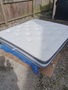 Ex-Display Superking Mattress 180x200cm White and Grey Trim