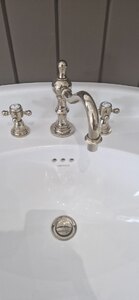 Heritage Hartlebury Bathroom Mixer Taps Swivel Spout Vintage Gold Ex-Display