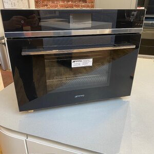 Smeg Oven Black SF4104WVCPN Ex-Display Linea Compact Built-In Combi Steam