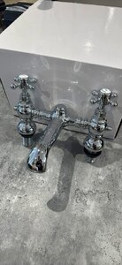 Ex-Display Bath Taps Open to Offers