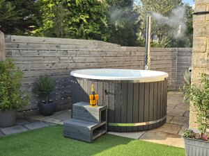 Wood Fired Hot Tub Ex Demo Composite Exterior 6-8 Person