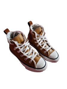 Converse Unisex Kids High Top Suede Trainers with Fur Lining, Ex-Display - Size 1