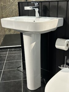 Roca Debba Basin Pedestal Tap & Accessories Set Ex-Display