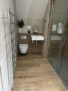 Ex-Display Basin with Heated Towel Rail, Bottle Trap and Mirror