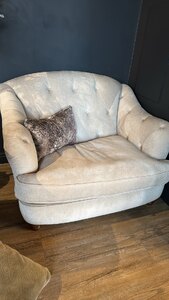 Ashley Manor Armchair Single Snuggler Chair Ex-Display
