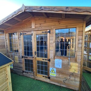 10 X 8 Traditional Summerhouse Ex-Display