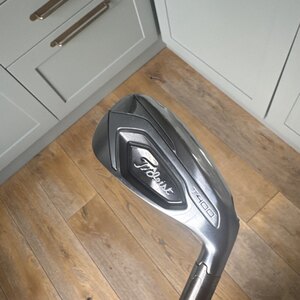 Titleist T400 7 Iron Senior Flex Ex-Display Right Handed Graphite