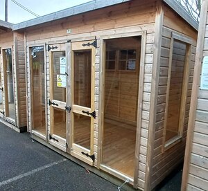 10x8 Budget Studio Summerhouse Ex-Display