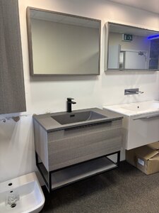 Ex-Display Modern 3 Piece Bathroom Set