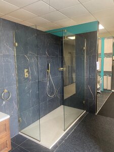 Merlyn Arysto Ex-Display Walk-in Shower with Tray, Customer Collection Only
