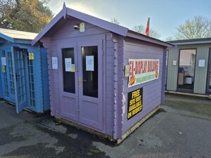 2.2m X 3m Untreated Interlocking Newenden Log Cabin (28mm Walls) Ex-Display