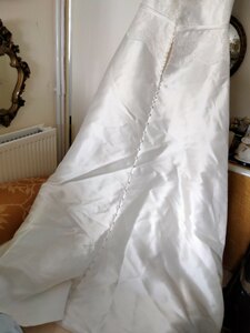 Charlotte Balbier Ivory Lace Wedding Dress Size 12-14 Ex-Display