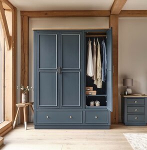 Oak Furnitureland Richmond Ex-Display Triple Wardrobe