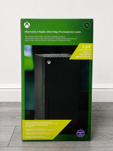 Xbox Series X Replica 10 Litre 12 Cans Mini Fridge - Black Ex-Display Never Used
