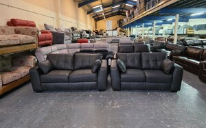 Ex-Display Arden Black Leather 3+2 Seater Sofa Suite