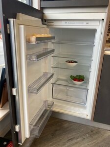 Neff Integrated Fridge KI1312F30G Ex-Display