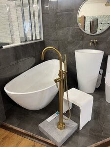 Ex-Display Waters Baths Stone Resin Suite Freestanding Slipper Bath Basin Stool