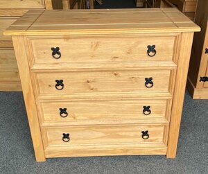 Corona Small 4 Drawer Pine Chest (Ex-Display)