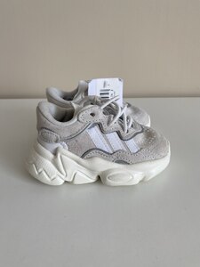 Adidas Ozweego Infant Trainer UK 4 EU 20 Grey White Ex-Display