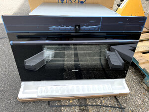 Ex-Display Wolf Steam Oven 30 Inch Stainless Steel Built-In Black