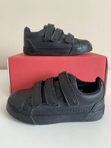 Kickers Tovni Trip Hook and Loop Kids' Flat Shoes in Black, UK 7, Ex-Display