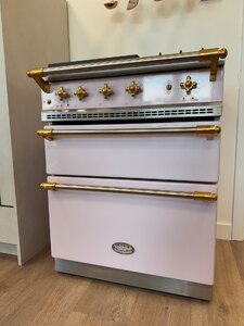 Ex-Display Lacanche Rully 70cm Range Cooker in Pink with Brass Trim, Unused