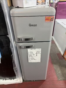 Swan Retro 150cm 70/30 Small Fridge Freezer - New Ex-Display