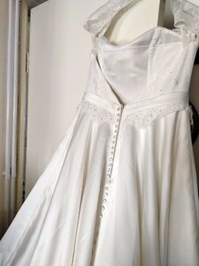 Charlotte Balbier Wedding Dress Sequin Bodice Size 12 New Ex-Display